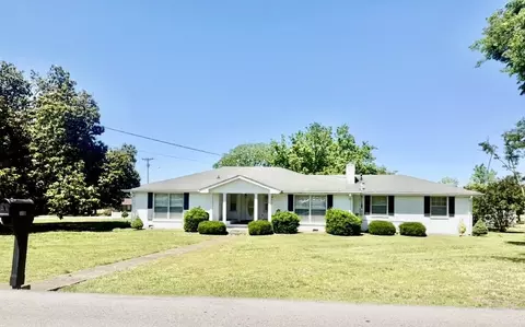 110 Oak Hill Dr, Lebanon, TN 37087