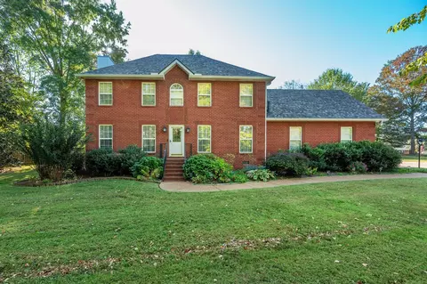 311 Orchard Park Dr, White House, TN 37188