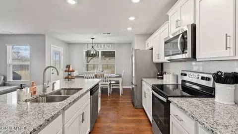 104 Claire Pl, Talbott, TN 37877 photo 8