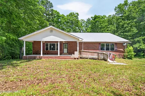 1161 Charlie Doss Rd, Jamestown, TN 38556