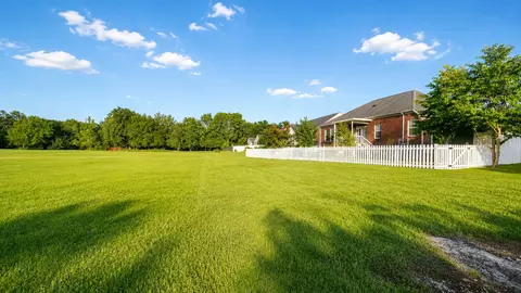 Exterior - 318 River Downs Blvd, Murfreesboro, TN 37128 photo 7 of 10