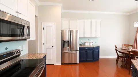 Kitchen - 318 River Downs Blvd, Murfreesboro, TN 37128 photo 3 of 3