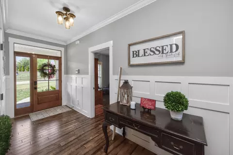 106 Renee Ct, Cottontown, TN 37048