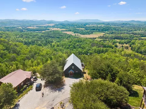 117 Skyline Dr, Tellico Plains, TN 37385