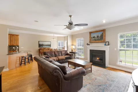 Living - 2008 Flocking Dr, Spring Hill, TN 37174 photo 1 of 5