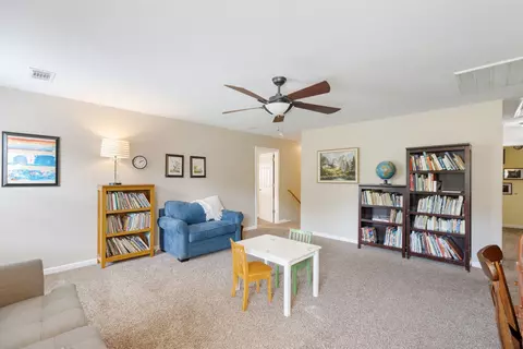 Entry Way - 2008 Flocking Dr, Spring Hill, TN 37174 photo 5 of 6