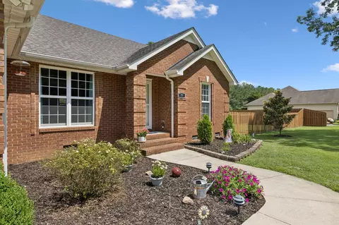 77 Shady Acres Ln, Tullahoma, TN 37388