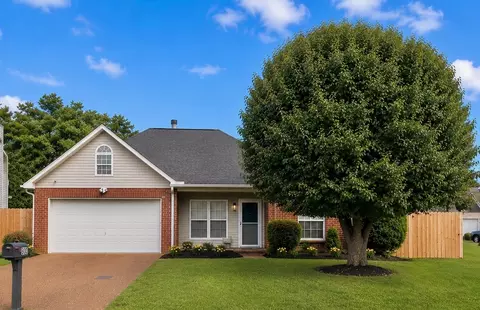 800 Thomas Bay Ct, Antioch, TN 37013