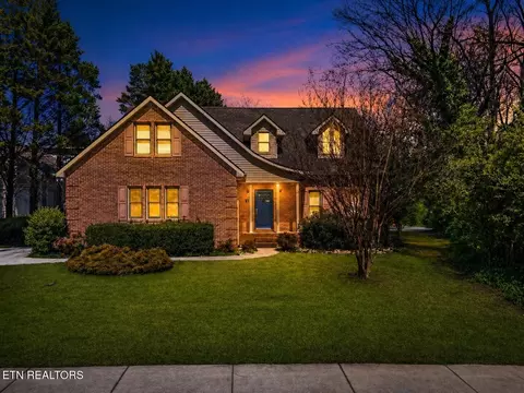 846 Somerset Dr, Maryville, TN 37803