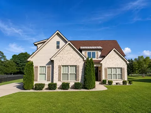 2040 Trout Trl, Murfreesboro, TN 37129