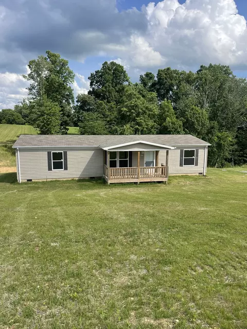 9458 Sunrise Rd, Red Boiling Springs, TN 37150