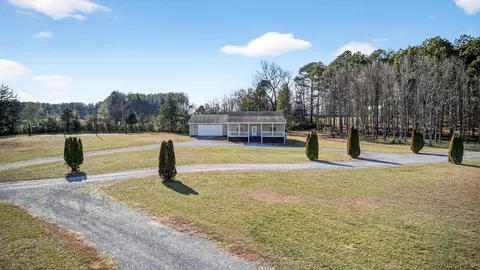 229 Davis Ln, Old Fort, TN 37362