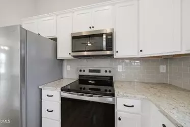 Kitchen - 9326 Bear Run Ln, Middlesex, NC 27557 photo 2 of 2