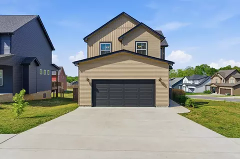 801 Marksman Ct, Clarksville, TN 37042