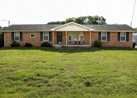 205 Ivy Dr, Hendersonville, TN 37075