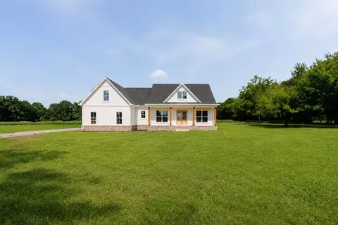 3377 Midland Rd, Shelbyville, TN 37160