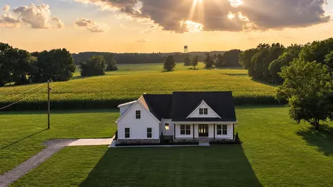 3377 Midland Rd, Shelbyville, TN 37160