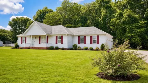 2438 Canterbury Chase, Murfreesboro, TN 37128