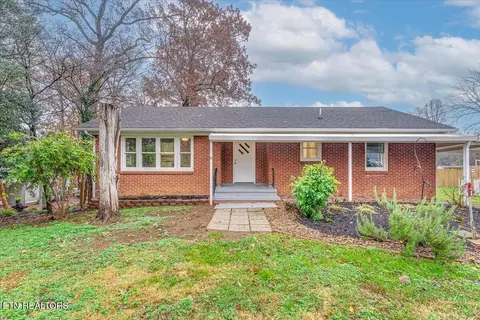 1624 Everett Ave, Maryville, TN 37804
