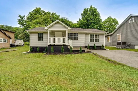 4461 Norcross Rd, Hixson, TN 37343
