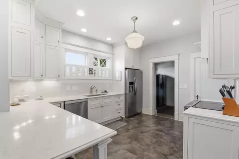 Kitchen - 1020 E Lytle St, Murfreesboro, TN 37130 photo 1 of 4