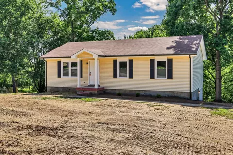 310 Carla Ct, Clarksville, TN 37043
