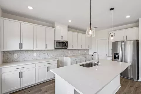Kitchen - 2917 Citrine Dr, Murfreesboro, TN 37127 photo 2 of 4