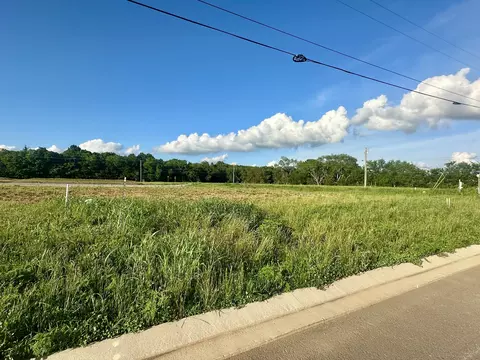 2221 Pickwick Pl, Murfreesboro, TN 37127