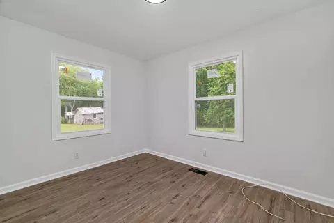 Bedroom - 225 Vine Cir, Loretto, TN 38469 photo 3 of 5