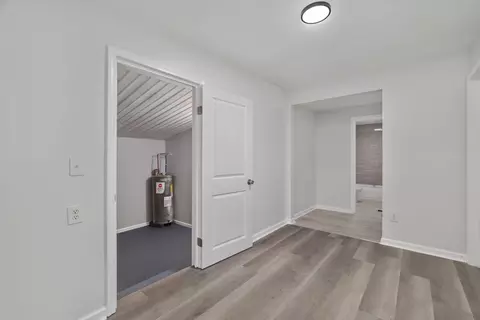 Entry Way - 225 Vine Cir, Loretto, TN 38469 photo 2 of 2