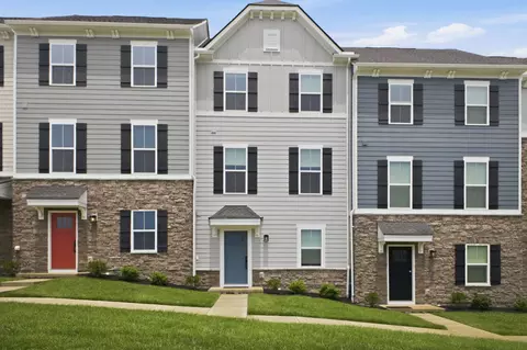 905 Mountain View Ct, Thompsons Station, TN 37179