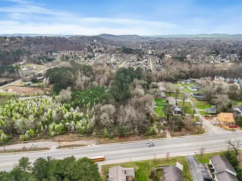 8528 E Brainerd Rd, Chattanooga, TN 37421 photo 2
