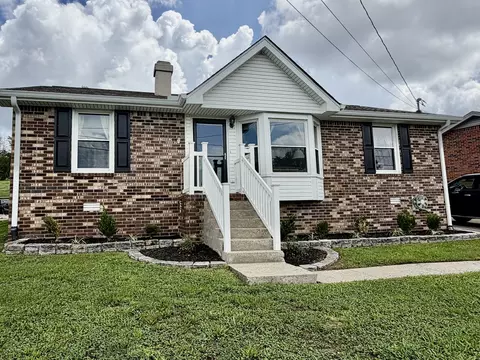 104 Spruce Dr, Hendersonville, TN 37075