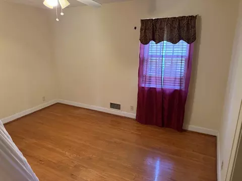 Bedroom - 105 3rd Ave E, Springfield, TN 37172 photo 3 of 3