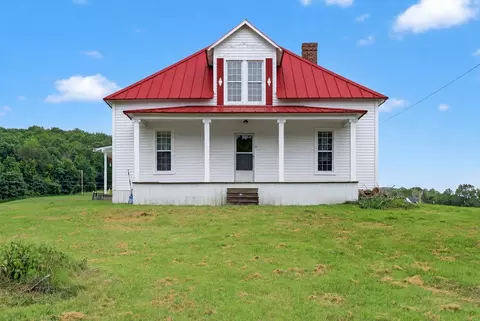 4225 New Harmony Rd, Hartsville, TN 37074