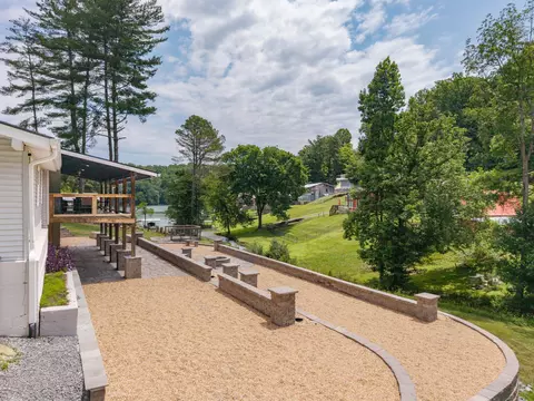 756 Shasteen Hollow Rd, Lynchburg, TN 37352