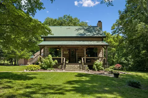 396 Pee Dee Branch Rd # B, Cottontown, TN 37048