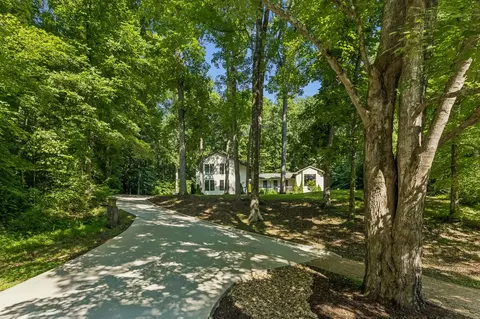 9033 Old Charlotte Pike, Pegram, TN 37143