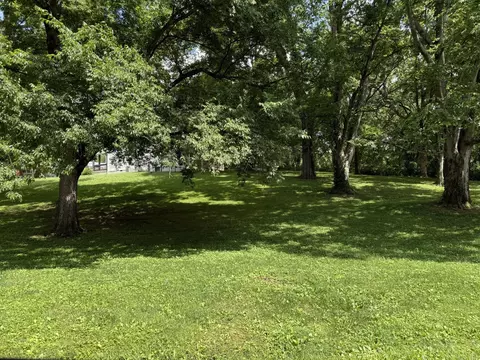 0 Poplar St, Columbia, TN 38401