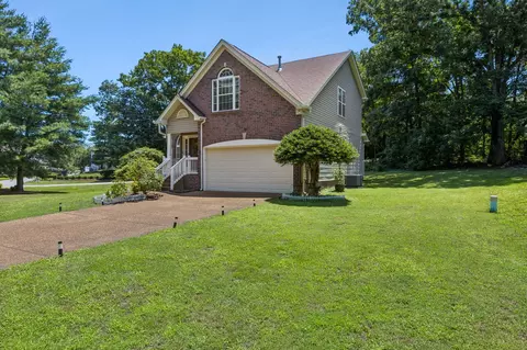 1001 Brookside Woods Blvd, Hermitage, TN 37076