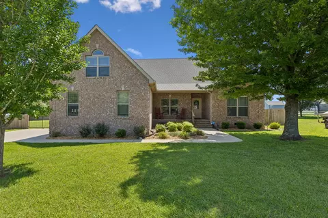120 Oak Knoll Ct, Murfreesboro, TN 37127