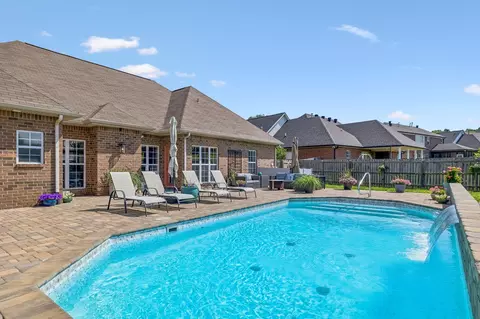 137 Normandy Dr, Mount Juliet, TN 37122
