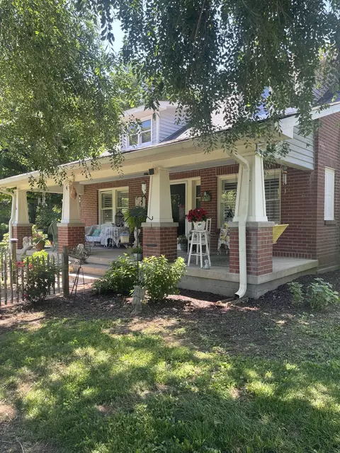 445 Carters Creek Pike, Columbia, TN 38401