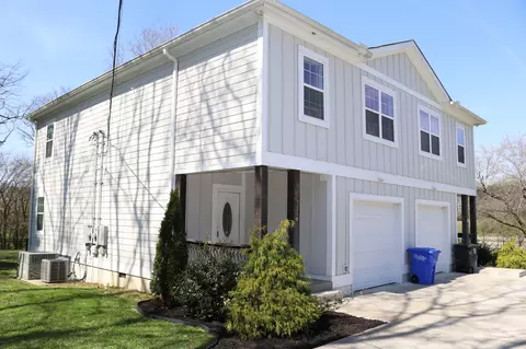 721 Poplar St, Columbia, TN 38401