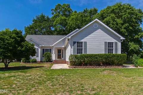 200 Bradford Ridge Dr, Youngsville, NC 27596