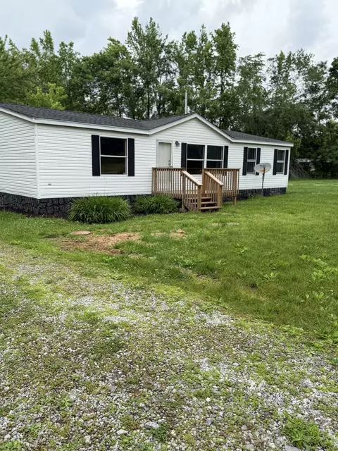 1751 Union Camp Rd, Lafayette, TN 37083