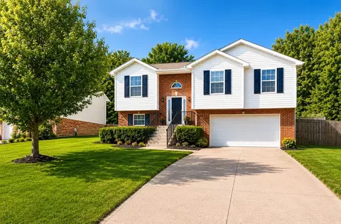 1023 Hedge Apple Dr, Clarksville, TN 37040