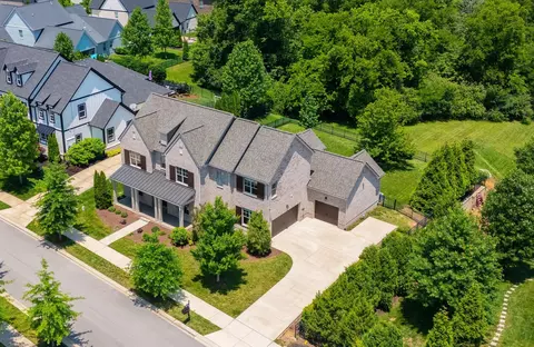 513 Central Dr, Franklin, TN 37064