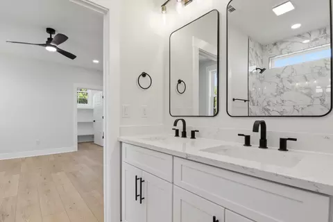 Bath - 606 Rucker Rd, Murfreesboro, TN 37127 photo 5 of 5