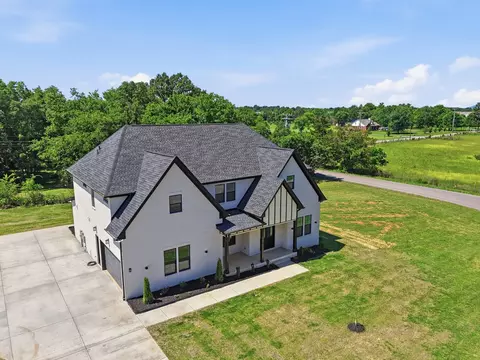 Exterior - 606 Rucker Rd, Murfreesboro, TN 37127 photo 6 of 6